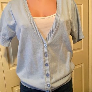 Short sleeve sweater